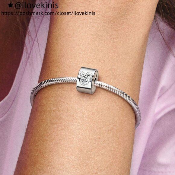 Pandora Disney Mickey Mouse & Minnie Mouse Clip Charm - Picture 4 of 4